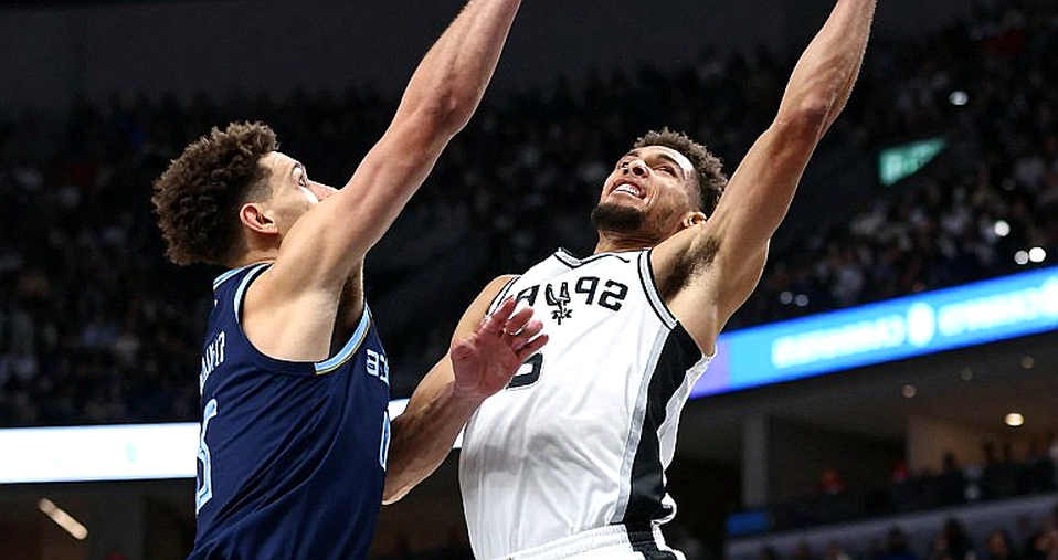 Olympiacos 89-66 Efes: 13 phút 25 giây của Miller-McIntyre và dấu vết hệ thống Bartzokas