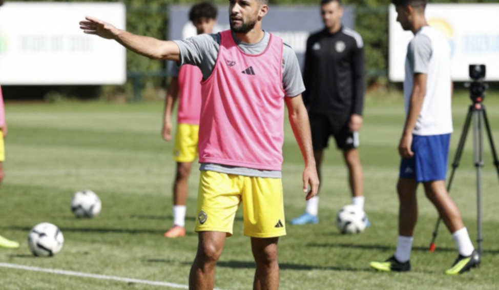Emilio Lara, América và khoảng trống hành chính dưới chân Estadio Victoria
