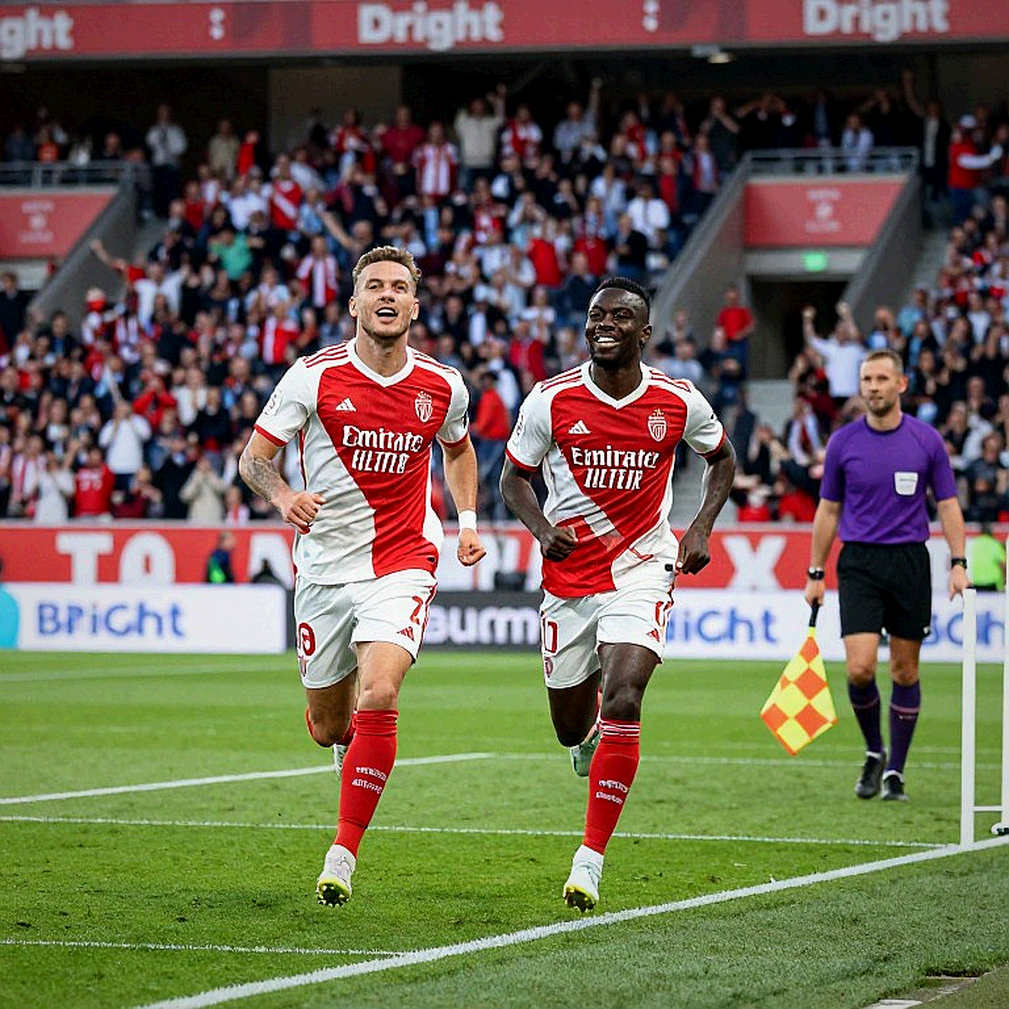 Bóng đá Việt Nam và khoảng trống dữ liệu phía sau mỗi vòng đấu V.League