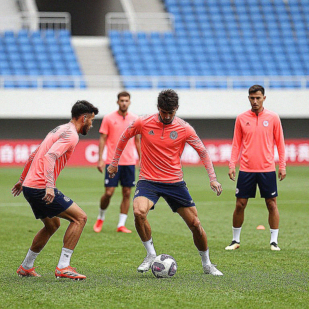 Schröder và bài toán một điểm tựa: Real Madrid học cách nhìn lại từ đêm Brisbane Road Schröder và bài toán một điểm tựa: Real Madrid học cách nhìn lại từ đêm Brisbane Road