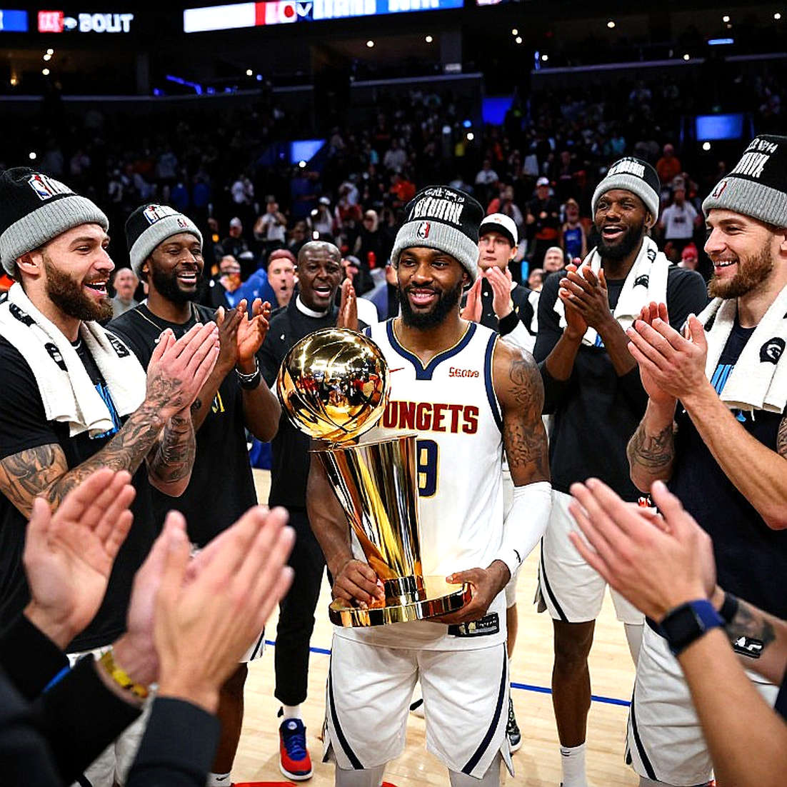 Chợ chuyển nhượng NBA: khi tiếng ồn nhiều hơn dữ liệu