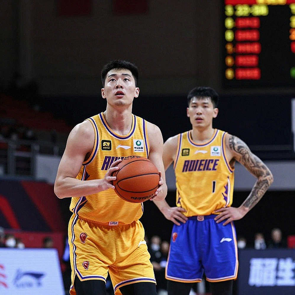 Hanoi Buffaloes thua trận mở màn chung kết VBA 2026: Phú Vinh tỏa sáng, Saigon Heat chiếm lợi thế