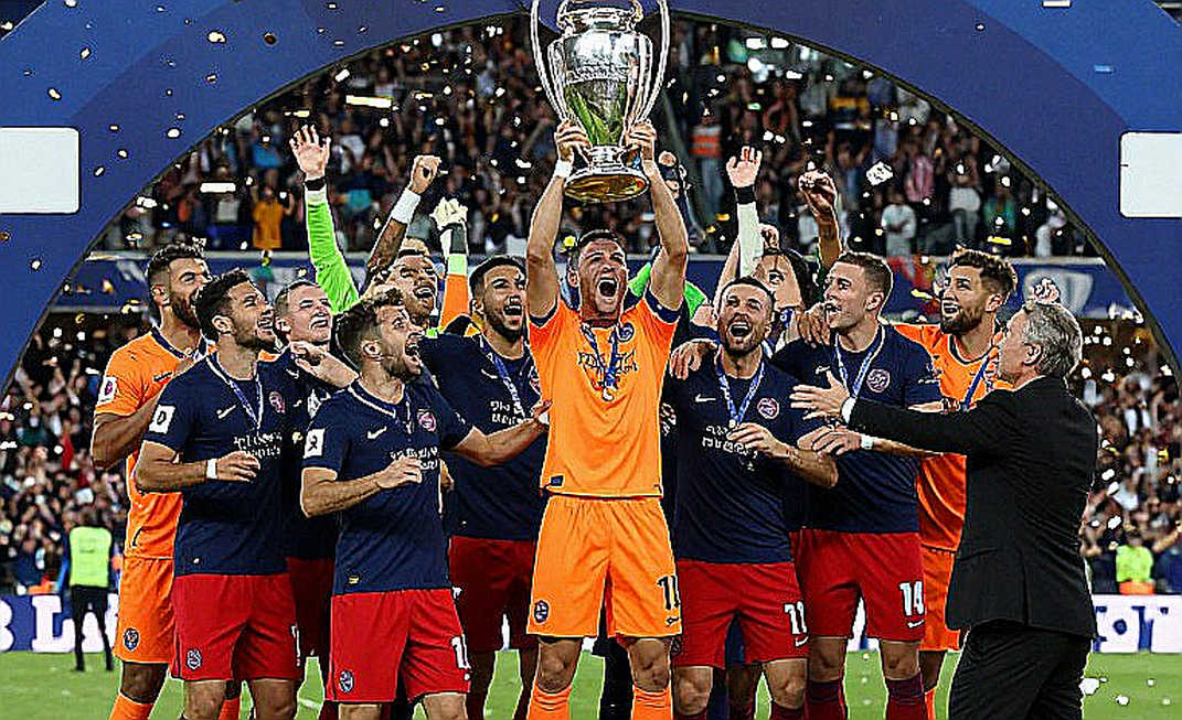 Đồng Hồ Sinh Học Và Chuyến Bay Đến Miami: Cruz Azul Trước Ngưỡng Cửa Campeones Cup Dưới Lăng Kính Thời Gian Đồng Hồ Sinh Học Và Chuyến Bay Đến Miami: Cruz Azul Trước Ngưỡng Cửa Campeones Cup Dưới Lăng Kính Thời Gian