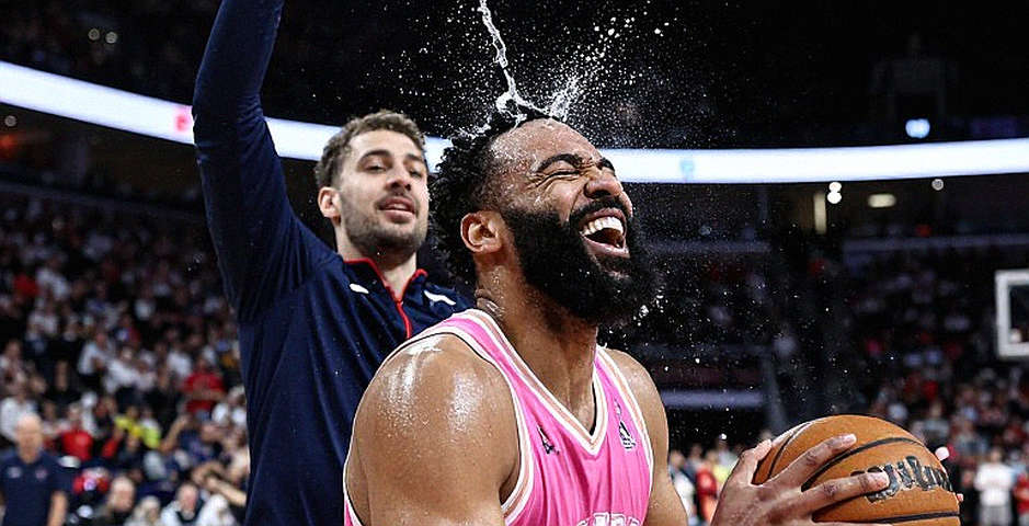PAOK 65-62 AEK: Hiệp đấu 5 điểm và cú ném định đoạt của Tyree