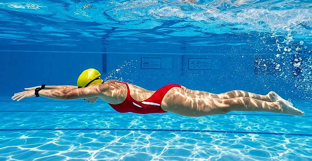 Tomoyuki Matsushita phá kỷ lục châu Á 400m Hỗn hợp với 4 phút 5 giây 83 tại giải Điền kinh Đại học Nhật Bản
