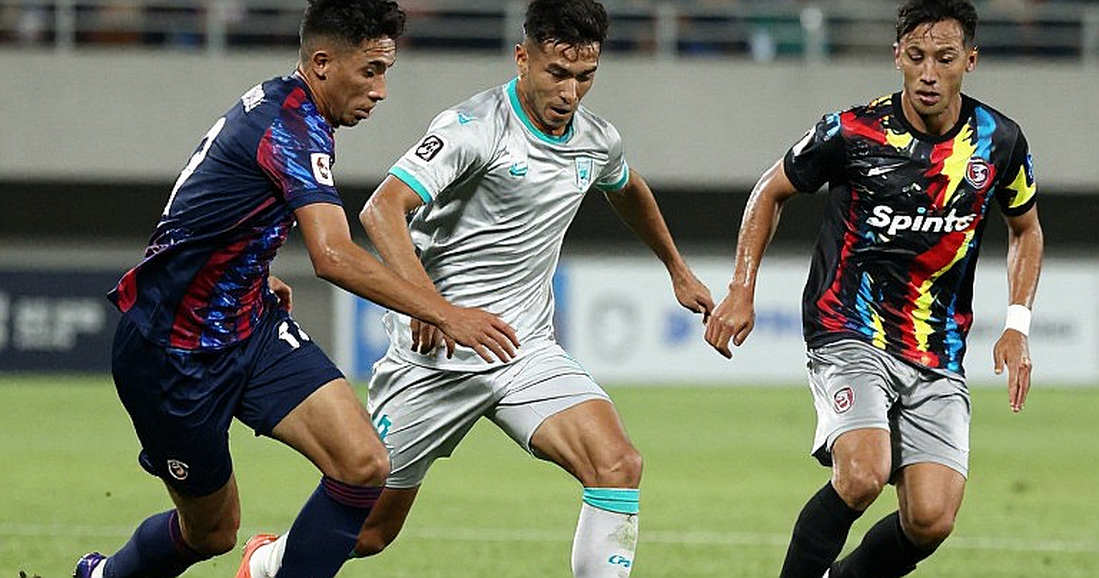 Khi hàng bốn bị xuyên thủng: Trào lưu ba trung vệ và vùng an toàn vô hình của các HLV Ligue 1