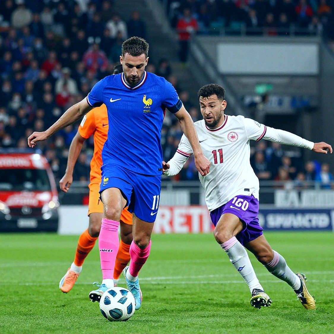 Bữa tối bốn người của Mbappé: một câu đùa, và chỗ trống trong phòng thay đồ Pháp Bữa tối bốn người của Mbappé: một câu đùa, và chỗ trống trong phòng thay đồ Pháp